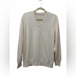 Men's Cream 100% Cashmere V-Neck Sweater, Size Large.